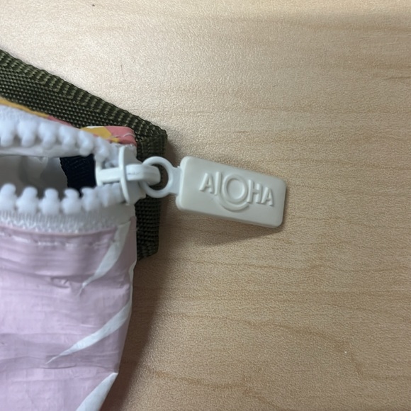 ALOHA Collection Colorful Leaf Print Coated Tyvek Fanny Pack. - Picture 3 of 7